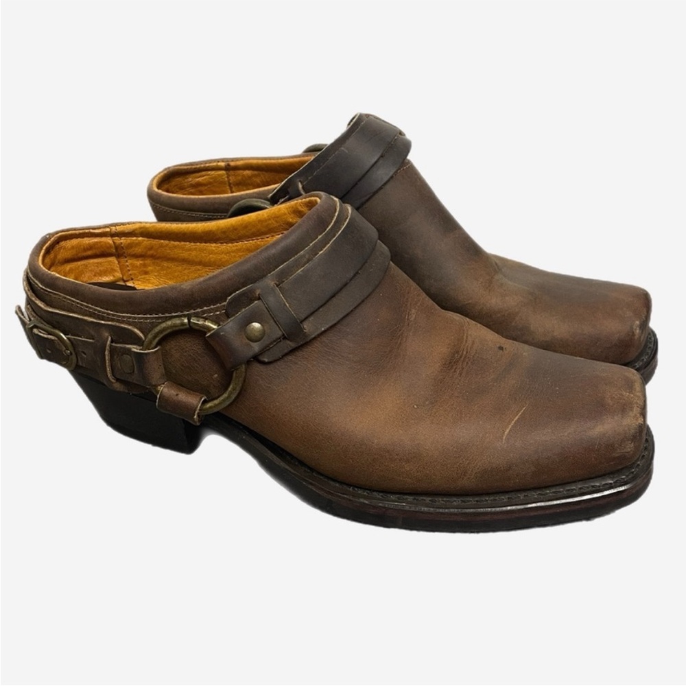 Frye Brown Leather Slip-On Mule Clogs with Brass Ring Accent